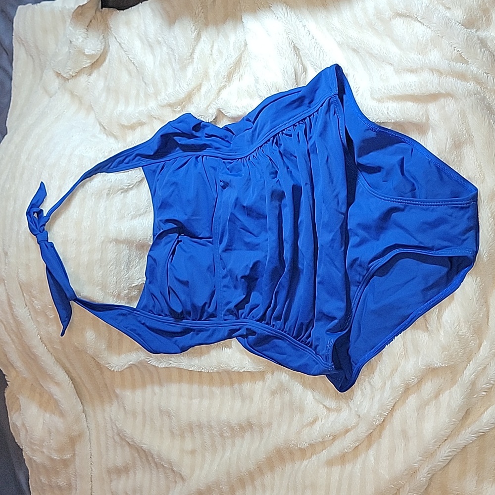 One piece swimsuit